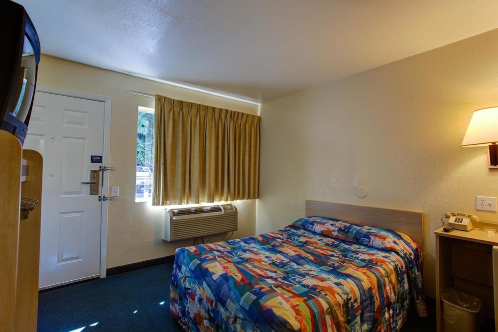Motel 6-Kelso, Wa - Mt. St. Helens Εξωτερικό φωτογραφία
