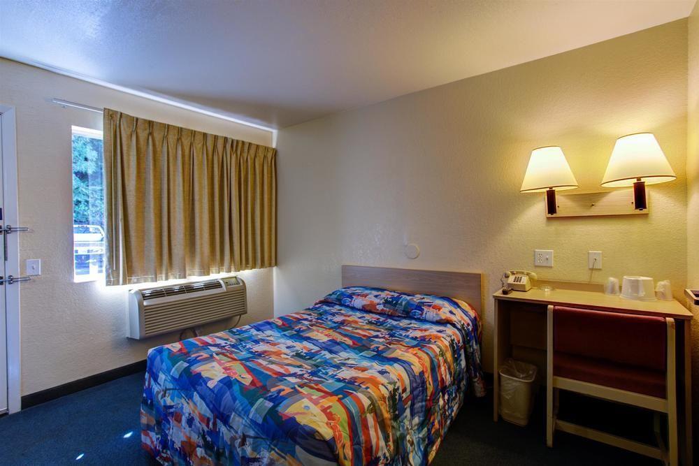 Motel 6-Kelso, Wa - Mt. St. Helens Εξωτερικό φωτογραφία